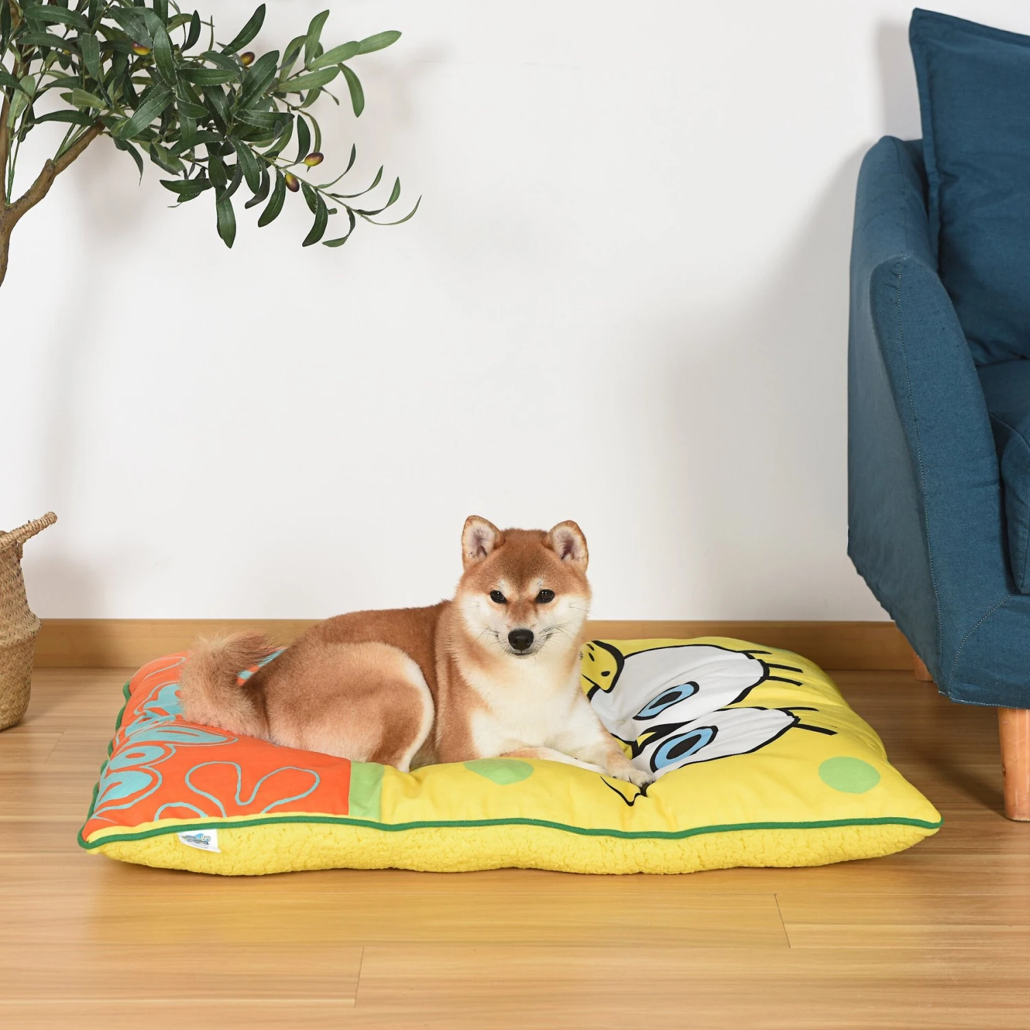 Fetch For Pets Spongebob Sponge-Bob Napper Dog Bed, Yellow 6 Fetch For Pets Spongebob Sponge-Bob Napper Dog Bed, Yellow - Image 6