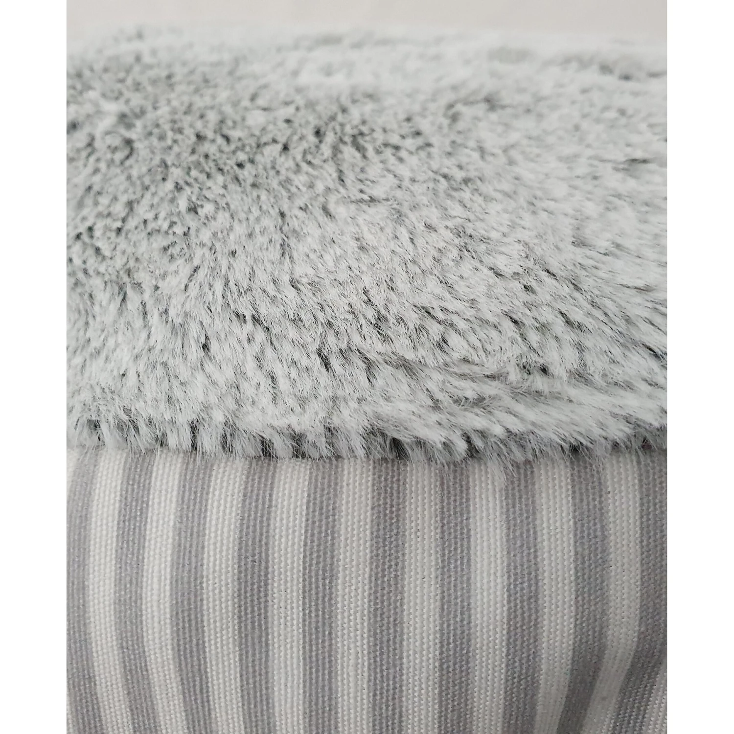 HappyCare Textiles Round Bolster Cat & Dog Bed 5 HappyCare Textiles Round Bolster Cat & Dog Bed - Image 5