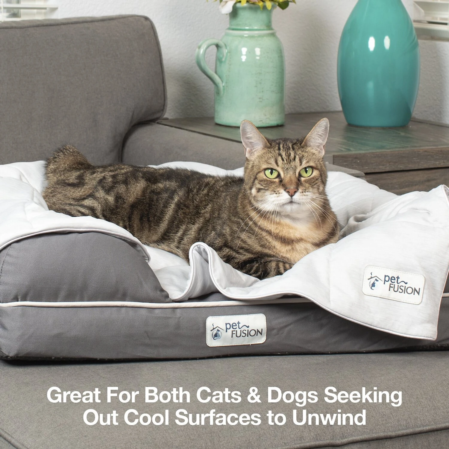 PetFusion Premium Cat & Dog Cooling Blanket 5 PetFusion Premium Cat & Dog Cooling Blanket - Image 5