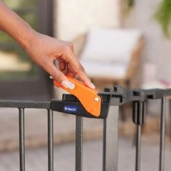 Frisco Outdoor Galvanized Steel 8-Panel Configurable Gate And Playpen With Oxford Roof -PetSafe Shop Sale 507086 PT6. AC SS1800 V1668631338