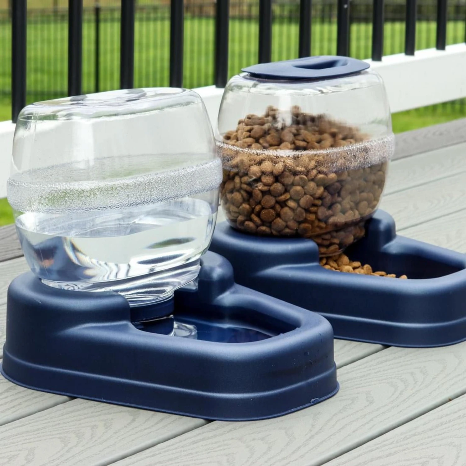 Bergan Gourmet Gravity Refill Dog Feeder 2 Bergan Gourmet Gravity Refill Dog Feeder - Image 2