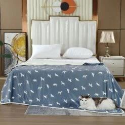 HappyCare Textiles Advanced Pets Print Cozy Waterproof Cat & Dog Blanket -PetSafe Shop Sale 666174 PT3. AC SS1800 V1667518225