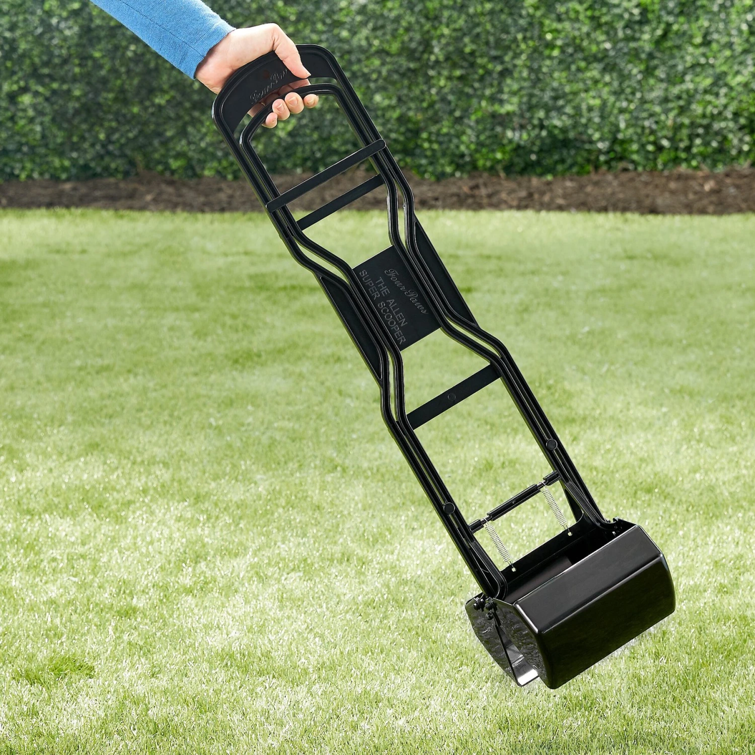 Wee-Wee Allen's Spring Action Plain Scooper 3 Wee-Wee Allen's Spring Action Plain Scooper - Image 3